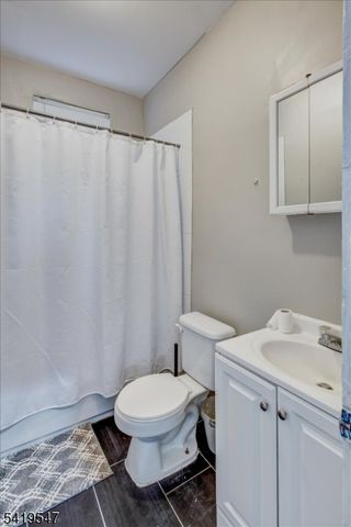 70 S 9Th St, Newark City, NJ 07107