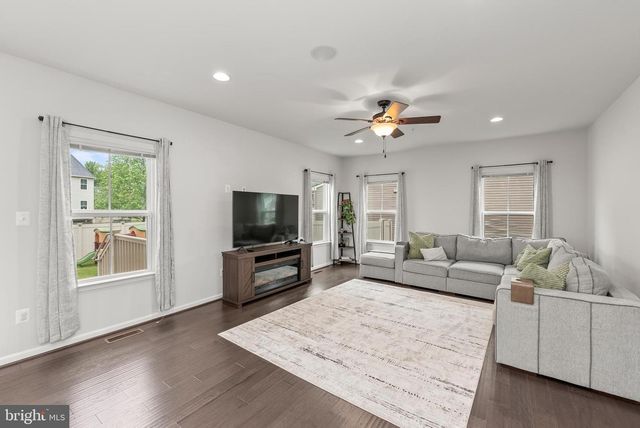 8365 EAGLE ST, Glen Burnie, MD 21060