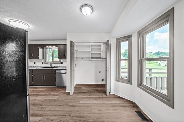 2607 Cummings Cir, Clarksville, TN 37042