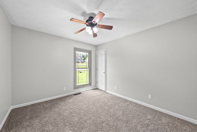 2607 Cummings Cir, Clarksville, TN 37042