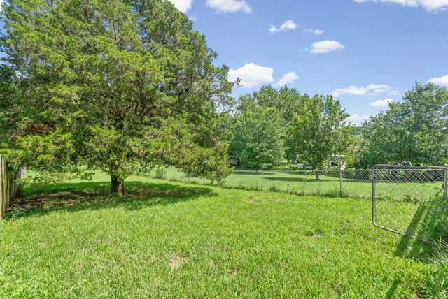 2607 Cummings Cir, Clarksville, TN 37042