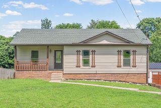 2607 Cummings Cir, Clarksville, TN 37042