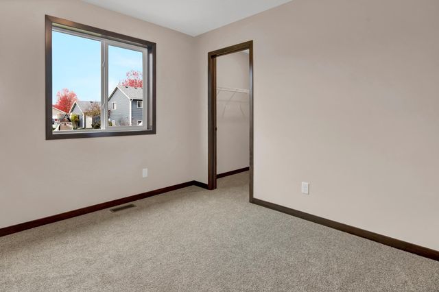 2873 11th Avenue NE, Sauk Rapids, MN 56379