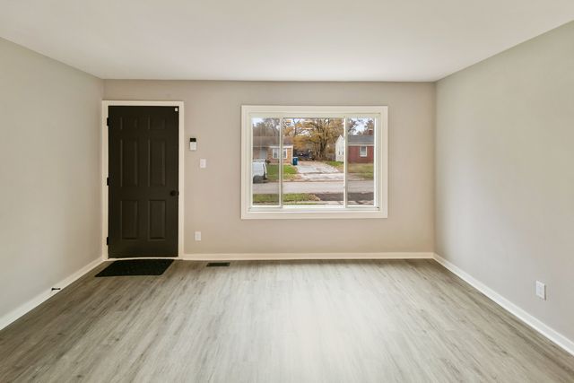 21704 CLYDE Avenue, Sauk Village, IL 60411