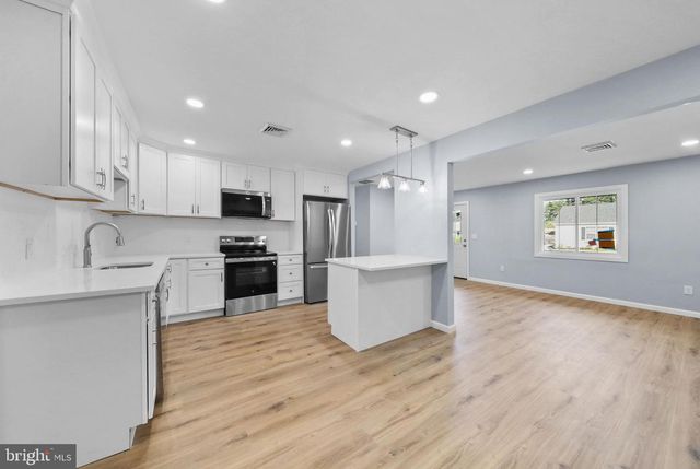 205 ROBIN RD, Browns Mills, NJ 08015