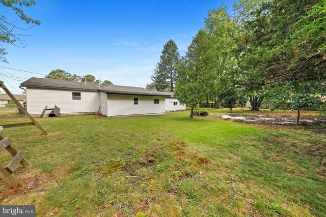 205 ROBIN RD, Browns Mills, NJ 08015