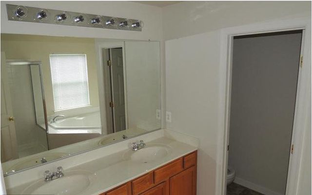 1124 HAMPTON ST, Fredericksburg, VA 22401