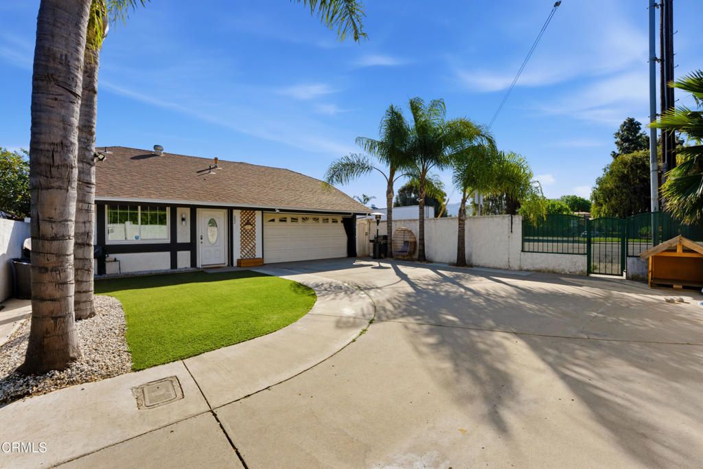 Image 2 of property listing at 202 Avon Lane, Fillmore, CA 93015