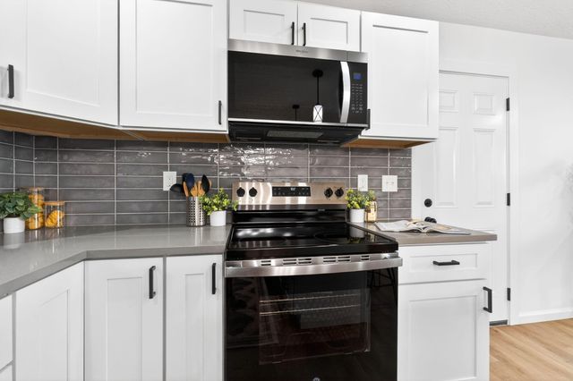 430 E Columbus Street, Pickerington, OH 43147