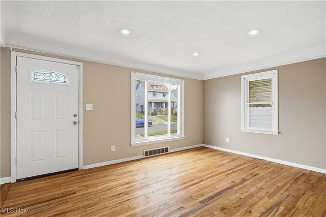 4840 E 84th Street, Garfield Heights, OH 44125