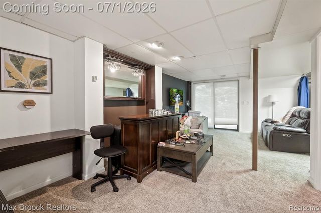 1125 Meadowglen Court, Bloomfield Hills, MI 48304