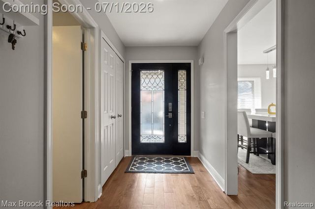 1125 Meadowglen Court, Bloomfield Hills, MI 48304