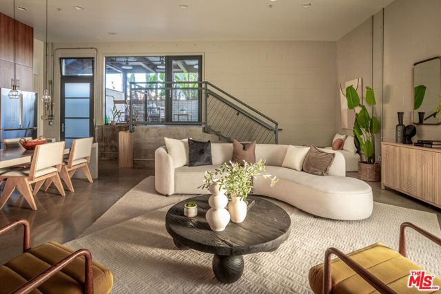 1534 17th Street 105, Santa Monica, CA 90404