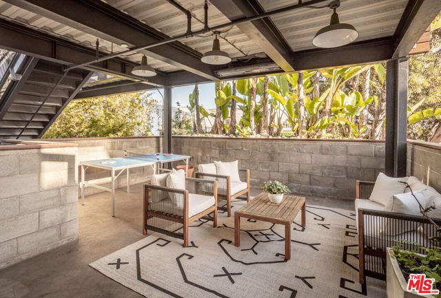 1534 17th Street 105, Santa Monica, CA 90404