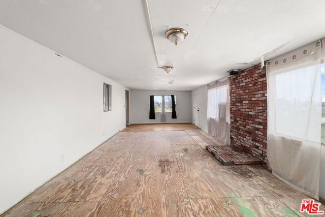 4388 Amador Road, Phelan, CA 92371