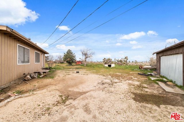 4388 Amador Road, Phelan, CA 92371