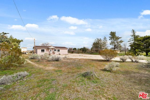 4388 Amador Road, Phelan, CA 92371