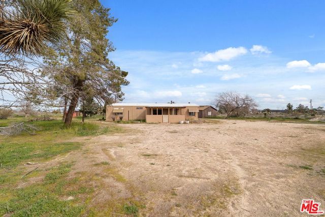 4388 Amador Road, Phelan, CA 92371