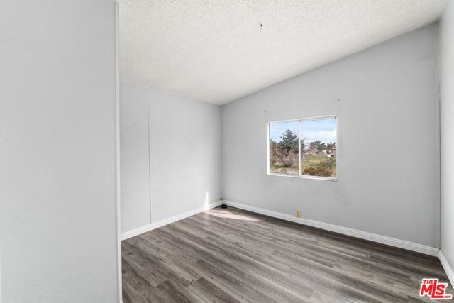 4388 Amador Road, Phelan, CA 92371