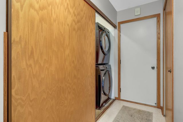 5420 Orleans Lane N 5, Plymouth, MN 55442