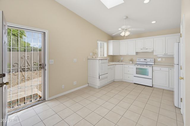 14238 N 61st Street, Scottsdale, AZ 85254