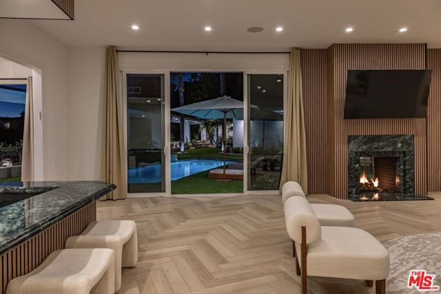 560 Chalette Drive, Beverly Hills, CA 90210