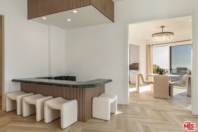 560 Chalette Drive, Beverly Hills, CA 90210