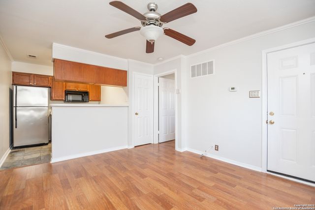 11610 Vance Jackson Rd Apt 1095, San Antonio, TX 78230