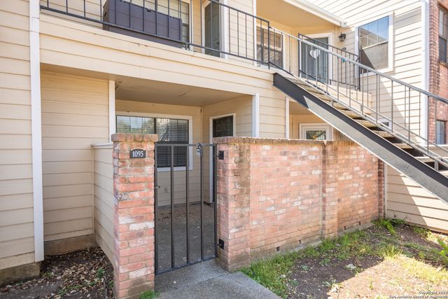 11610 Vance Jackson Rd Apt 1095, San Antonio, TX 78230