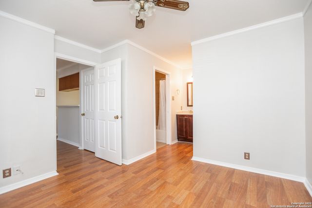 11610 Vance Jackson Rd Apt 1095, San Antonio, TX 78230