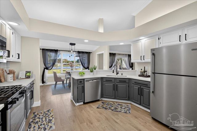 1854 Southbay Dr, Pensacola, FL 32506