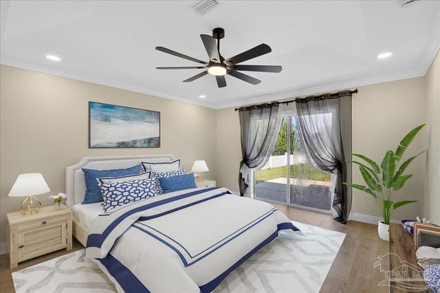 1854 Southbay Dr, Pensacola, FL 32506