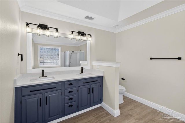 1854 Southbay Dr, Pensacola, FL 32506