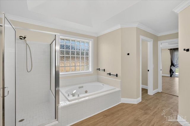 1854 Southbay Dr, Pensacola, FL 32506