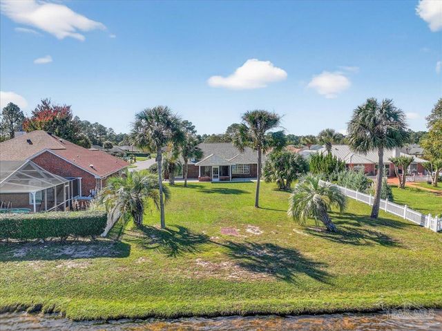 1854 Southbay Dr, Pensacola, FL 32506
