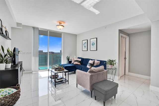1250 S Miami Ave 2103, Miami, FL 33130