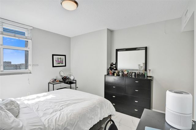 1250 S Miami Ave 2103, Miami, FL 33130