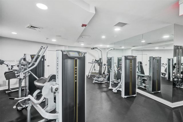 1250 S Miami Ave 2103, Miami, FL 33130