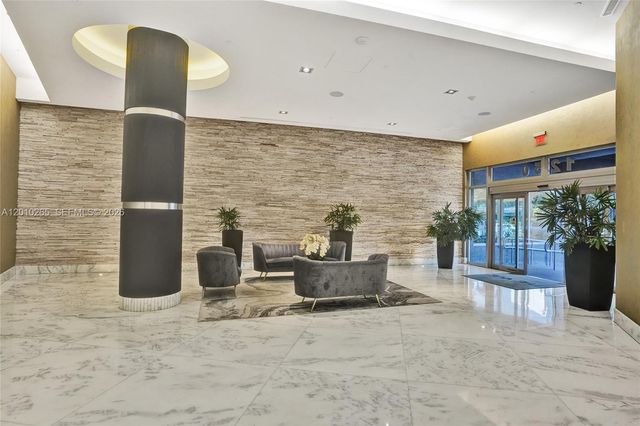 1250 S Miami Ave 2103, Miami, FL 33130