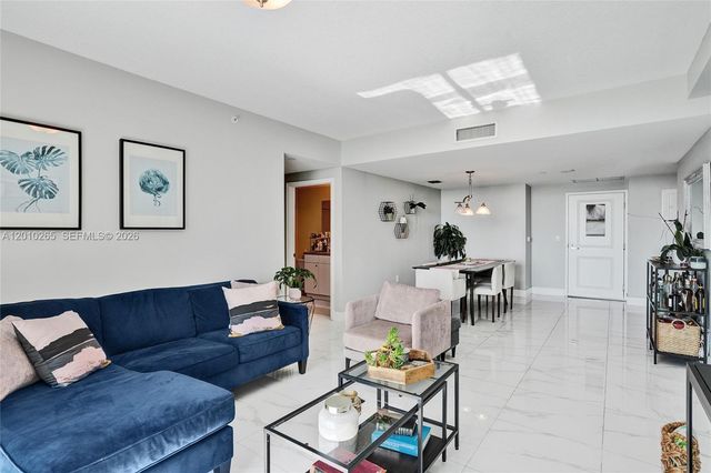1250 S Miami Ave 2103, Miami, FL 33130