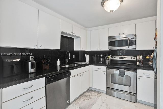 1250 S Miami Ave 2103, Miami, FL 33130