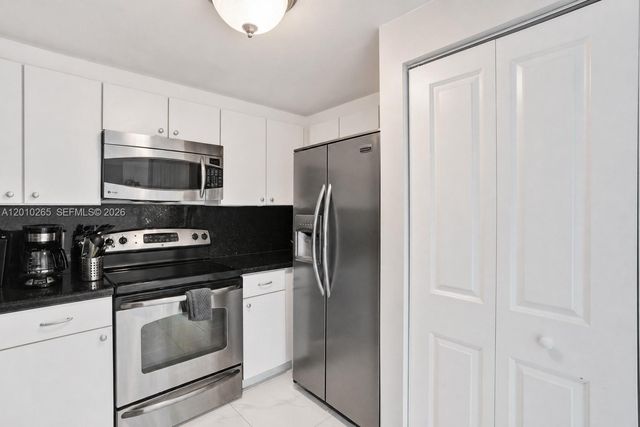 1250 S Miami Ave 2103, Miami, FL 33130