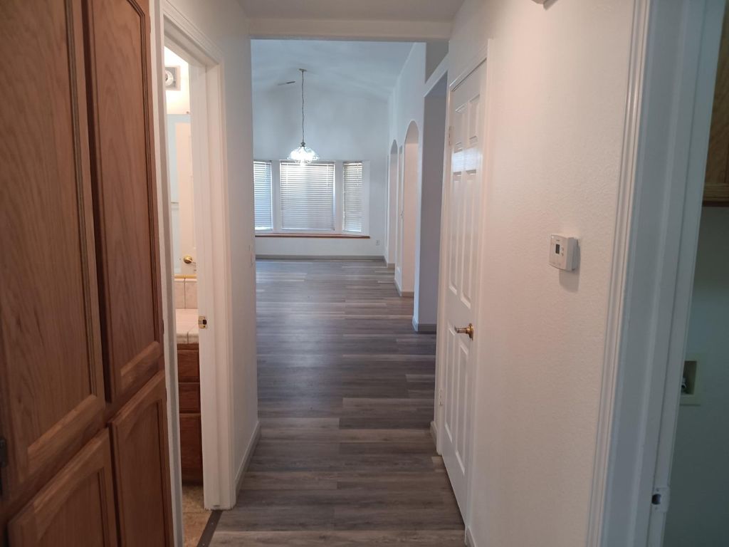Image 22 of property listing at 15887 W Stanislaus Avenue, Kerman, CA 93630