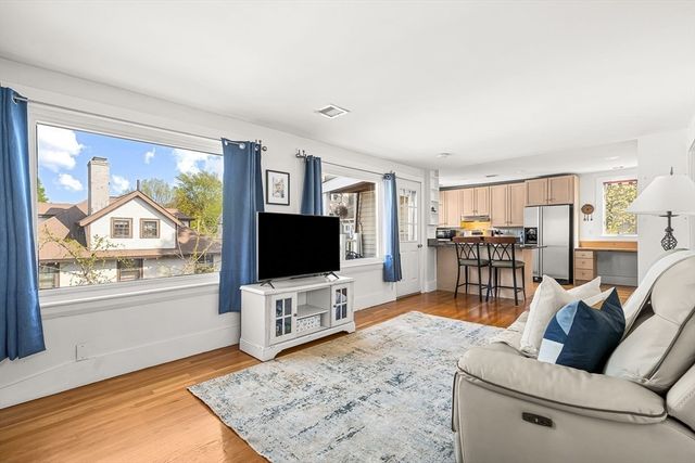 12 Barnes Road 2, Newton, MA 02458