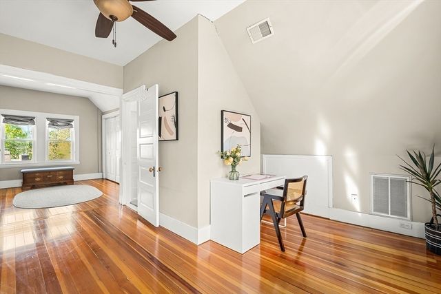 12 Barnes Road 2, Newton, MA 02458