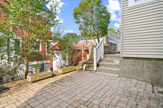 12 Barnes Road 2, Newton, MA 02458