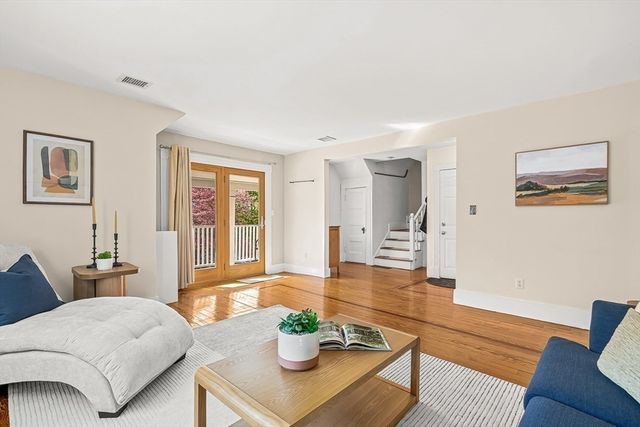 12 Barnes Road 2, Newton, MA 02458