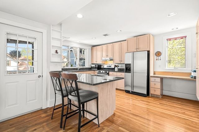 12 Barnes Road 2, Newton, MA 02458