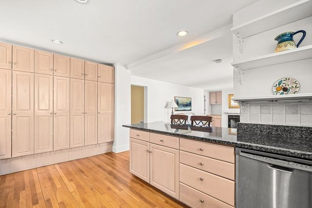 12 Barnes Road 2, Newton, MA 02458