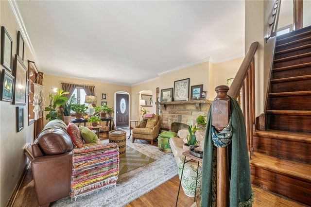 117 Temona Drive, Pleasant Hills, PA 15236